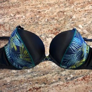 Victoria’s Secret Very Sexy Push Up bra